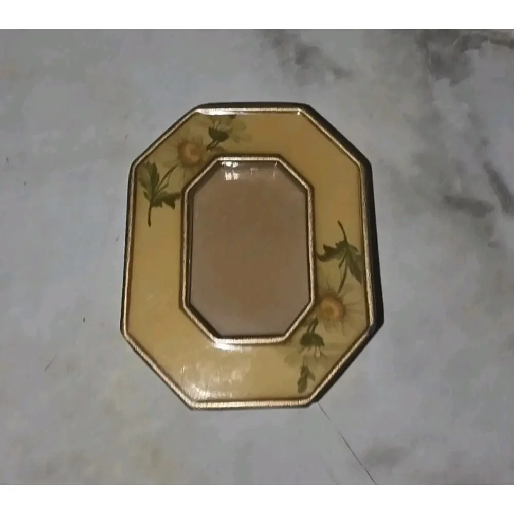 Vintage 70s The BUCKLERS Gold & Floral Enamel Picture Frame Miniature Daisy's